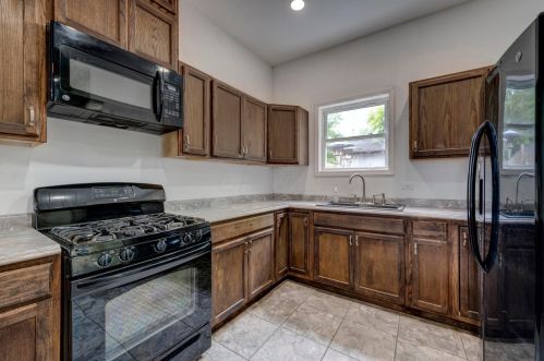 312 Oak St, Hide Away Hills OH  43107-1038 exterior