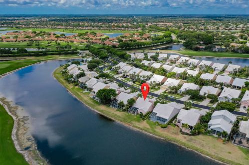 8204 Horseshoe Bay Rd, Boynton Beach, FL 33472-5042