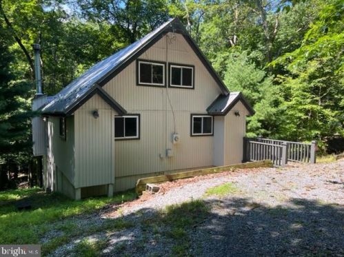 175 Cayuga Trl, Hedgesville, WV 25427-5570