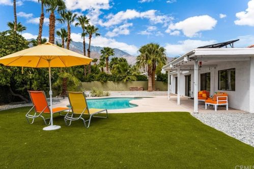 803 El Conquistador, Palm Springs CA  92262-3246 exterior