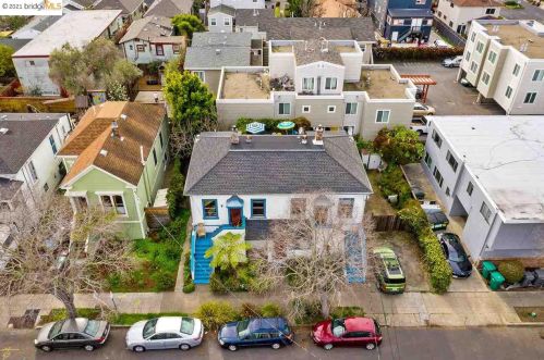 4327 Essex St, Oakland CA 94608-1216 exterior