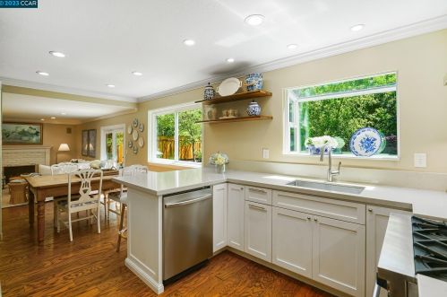 192 Belgian Dr, Danville, CA 94526-1902