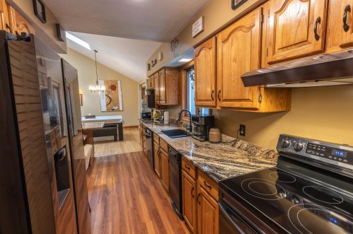 265 Royalston Rd, Fitzwilliam NH  03447-3433 exterior