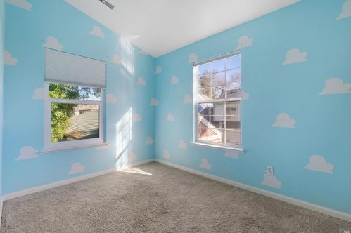 913 Kingwood St, Santa Rosa CA  95401-6509 exterior