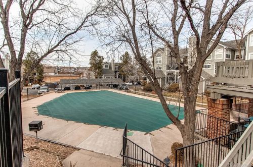 6776 Ivy St, Englewood CO 80112-1055 exterior