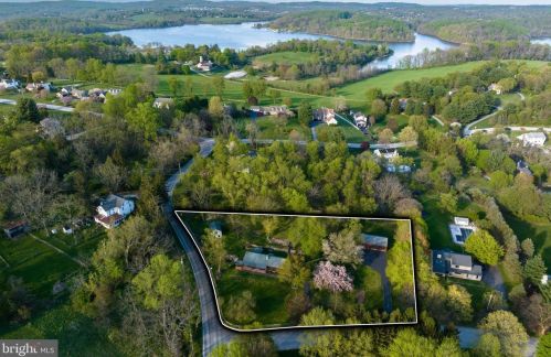 750 Reeds Rd, Downingtown, PA 19335-1875