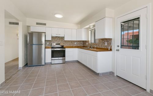 4527 15th Ave, Tucson, AZ 85714-2414