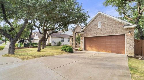7808 Alophia Dr, Austin TX  78739-1942 exterior