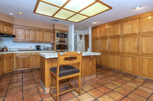 4650 Crestview Cir, Tucson AZ 85745-9207 exterior