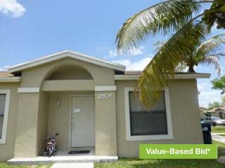 6492 152nd Circle Pl, Miami, FL 33193-2155