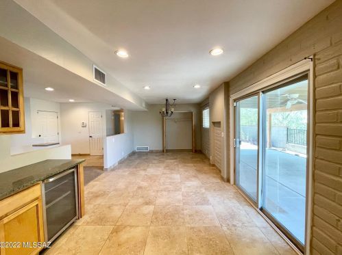 6201 Pomona Rd, Tucson AZ  85704-1061 exterior