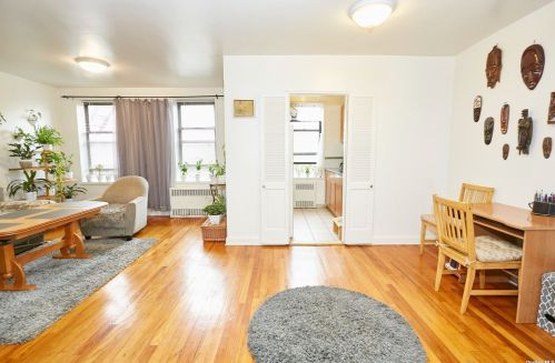14160 84th Rd, Jamaica, NY 11435-1948