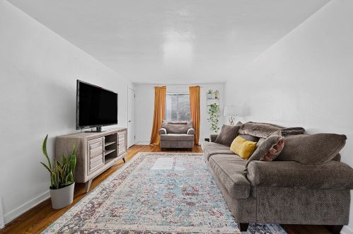 413 Janice Dr, Pittsburgh PA  15235-3022 exterior