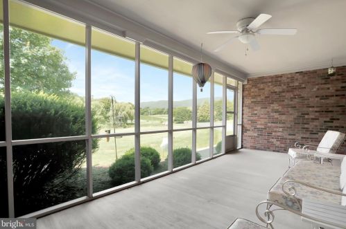 2204 Brook Creek Rd, Toms Brook VA  22660-2544 exterior