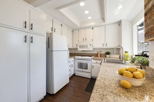 1110 Almond Ave, Orange, CA 92866-2135