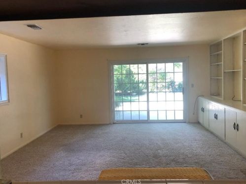 25035 De Wolfe Rd, Santa Clarita, CA 91321-3403