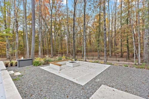 215 Diamond Pt, Fayetteville GA  30215-5149 exterior