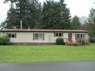 10512 Rosewood Ave, Everett, WA 98204-3680