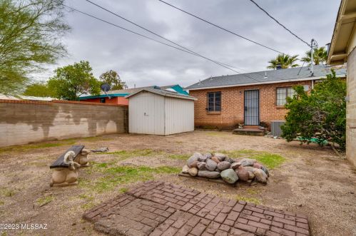 2101 Silver St, Tucson, AZ 85719-3425