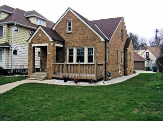 3212 52nd St, Milwaukee WI  53216-3242 exterior