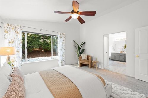 208 Bald Eagle Dr, Vacaville CA  95688-1054 exterior