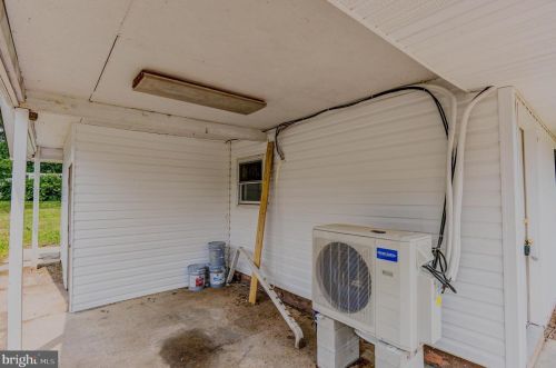 231 President Dr, Dover DE  19901-5223 exterior