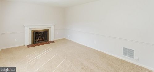 7412 Reservation Dr, Springfield VA  22153-1327 exterior