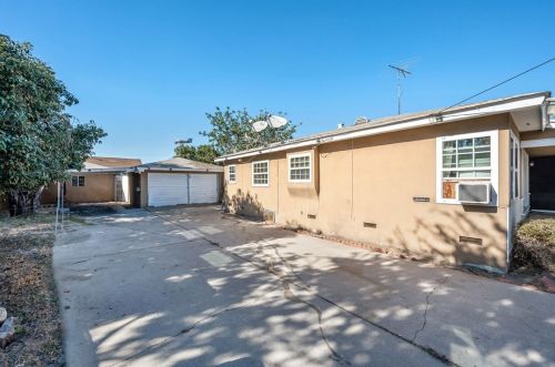 14707 Bellflower Blvd, Bellflower, CA 90706-3108