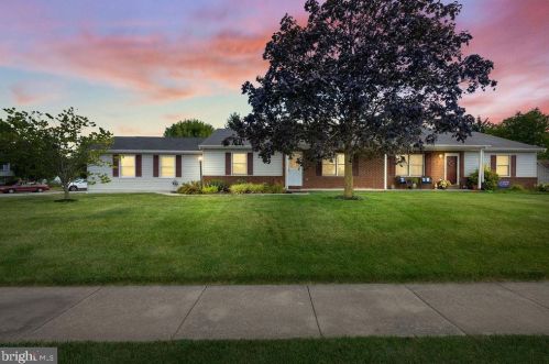 512 Poplar St, Hanover, PA 17331-4928
