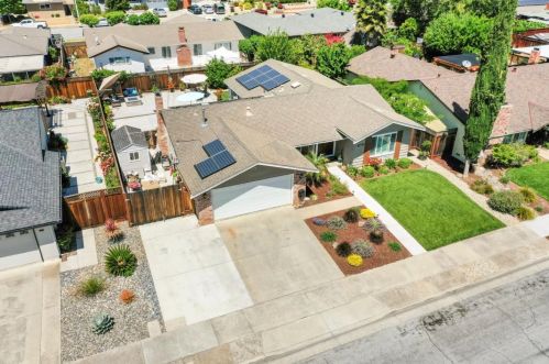 7791 Santa Barbara Dr, Gilroy CA  95020-5322 exterior