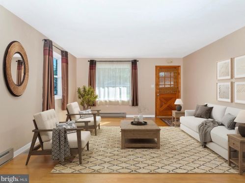 524 Brooke St, Charles Town WV  25414-1106 exterior