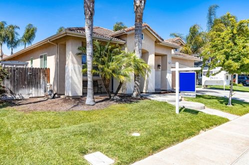 2737 Doubloon St, Riverbank, CA 95367-9564