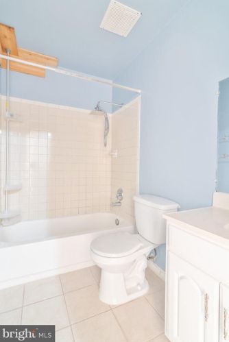 2943 Wetherburn Ct, Woodbridge VA  22191-4631 exterior