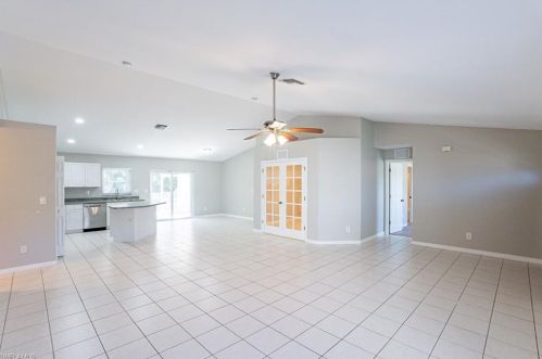 2212 4 Ter, Cape Coral FL  33909-0063 exterior