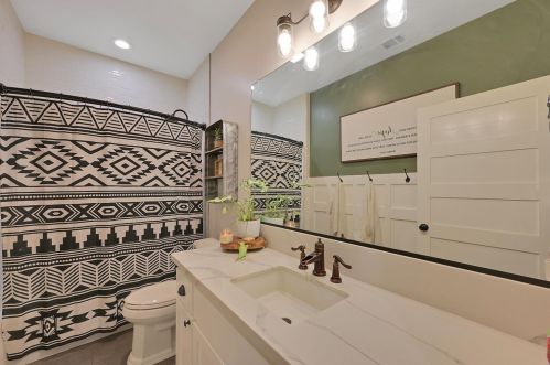 301 Sunnybrook Ln, Oroville CA  95965-8101 exterior