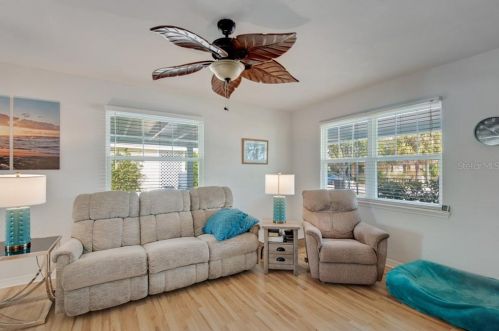 14040 Marguerite Dr, Saint Petersburg, FL 33708-2336