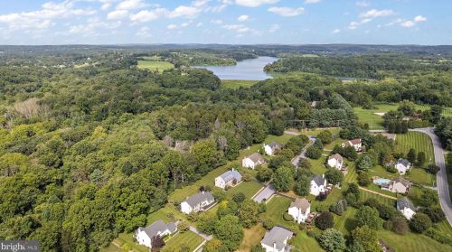 106 Longfields Way, Downingtown, PA 19335-4486