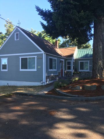 2425 142 St, Seattle WA  98168-3839 exterior