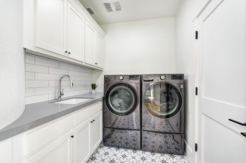 404 Syrah Ct, Folsom CA  95762-7715 exterior