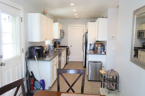 16 Verdi Ter, North Lindenhurst, NY 11757-6640