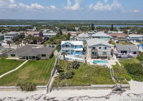 4241 Atlantic Ave, Daytona Beach FL 32127-7004 exterior