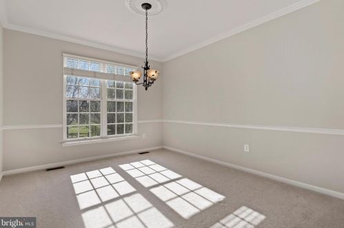 12257 Tulane Fls Dr, Bristow VA  20136-2183 exterior