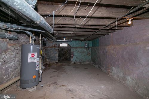 923 Atlantic Ave, Camden NJ  08104-1129 exterior