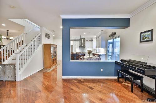 1326 Creekside Dr, Chula Vista CA 91915-2520 exterior