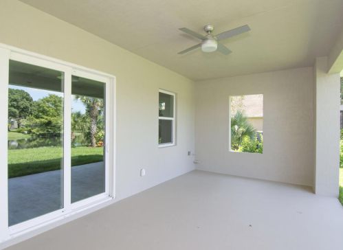 3906 58th Cir, Vero Beach FL  32966-6522 exterior