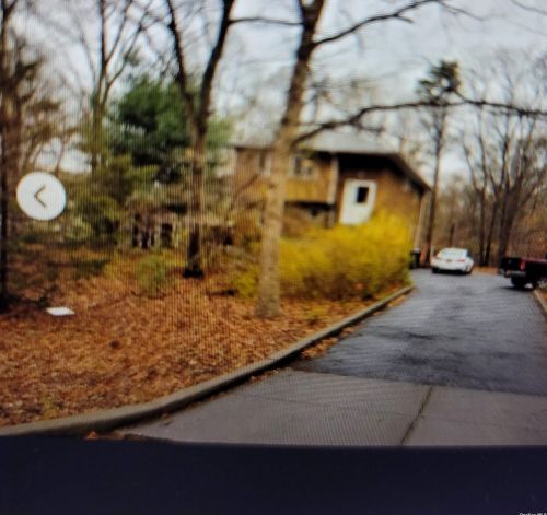 360 Brookville Ave, Islip Manor, NY 11751-1100