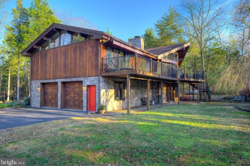325 Cafferty Rd, Pipersville, PA 18947-1610
