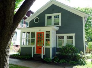 421 Saint Paul St, Burlington, VT 05401-5621
