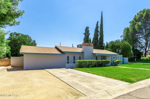 2802 Farr St, Tucson, AZ 85716-1105