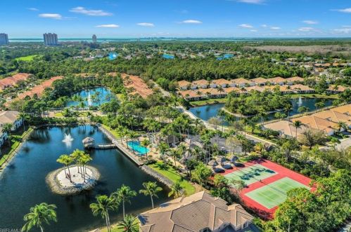 23125 Coconut Shores Dr, Bonita Springs FL 34134-9107 exterior